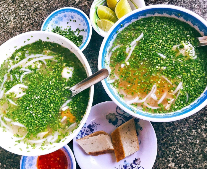 Bánh canh hẹ Ngô Quyền — ảnh món ăn minh họa